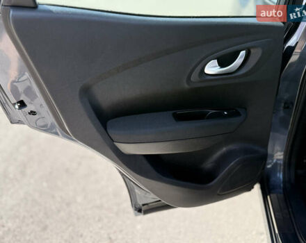 Серый Рено Kadjar, объемом двигателя 1.5 л и пробегом 184 тыс. км за 19100 $, фото 19 на Automoto.ua