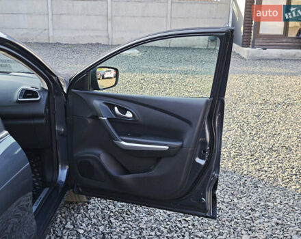 Серый Рено Kadjar, объемом двигателя 1.5 л и пробегом 153 тыс. км за 20499 $, фото 59 на Automoto.ua