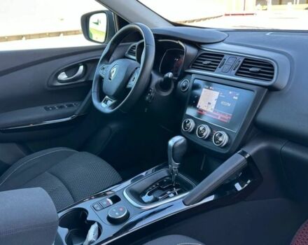 Серый Рено Kadjar, объемом двигателя 1.5 л и пробегом 167 тыс. км за 18500 $, фото 6 на Automoto.ua