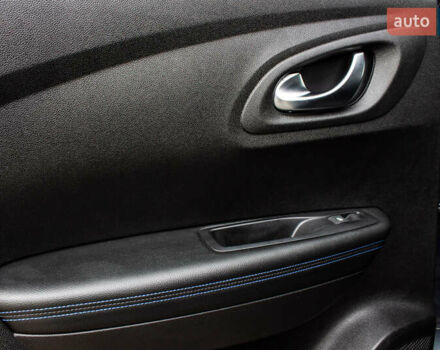 Серый Рено Kadjar, объемом двигателя 0 л и пробегом 77 тыс. км за 15900 $, фото 28 на Automoto.ua