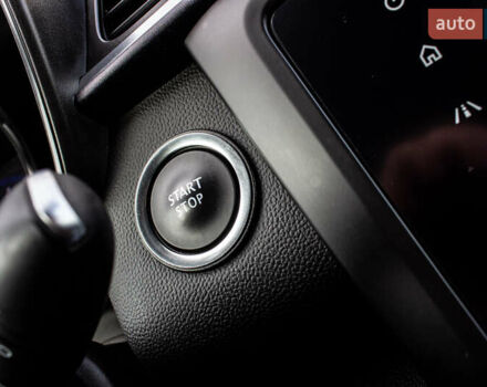 Серый Рено Kadjar, объемом двигателя 0 л и пробегом 77 тыс. км за 15900 $, фото 50 на Automoto.ua