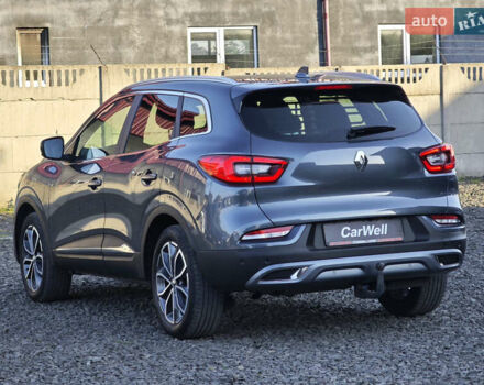 Серый Рено Kadjar, объемом двигателя 1.5 л и пробегом 153 тыс. км за 21300 $, фото 4 на Automoto.ua