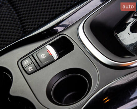 Серый Рено Kadjar, объемом двигателя 0 л и пробегом 77 тыс. км за 15900 $, фото 45 на Automoto.ua