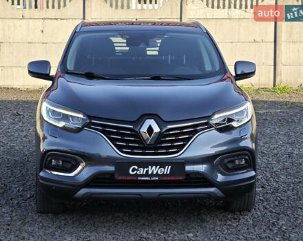 Серый Рено Kadjar, объемом двигателя 1.5 л и пробегом 153 тыс. км за 21300 $, фото 2 на Automoto.ua