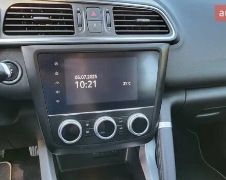 Сірий Рено Kadjar, об'ємом двигуна 1.7 л та пробігом 171 тис. км за 19900 $, фото 22 на Automoto.ua