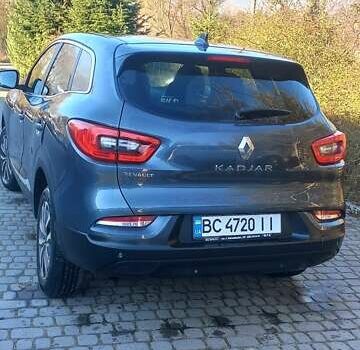 Серый Рено Kadjar, объемом двигателя 1.46 л и пробегом 145 тыс. км за 20000 $, фото 4 на Automoto.ua