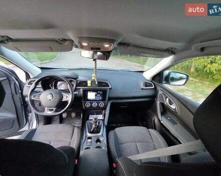 Серый Рено Kadjar, объемом двигателя 1.46 л и пробегом 181 тыс. км за 19000 $, фото 12 на Automoto.ua
