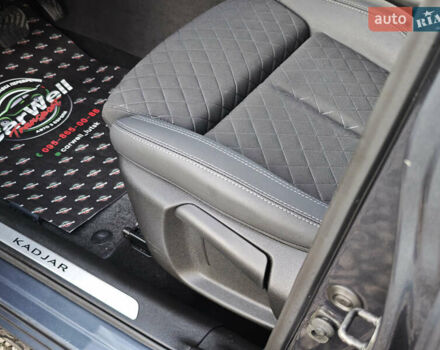 Серый Рено Kadjar, объемом двигателя 1.5 л и пробегом 153 тыс. км за 20499 $, фото 23 на Automoto.ua