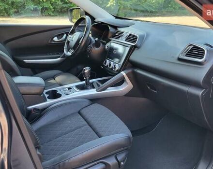 Сірий Рено Kadjar, об'ємом двигуна 1.7 л та пробігом 171 тис. км за 19900 $, фото 40 на Automoto.ua