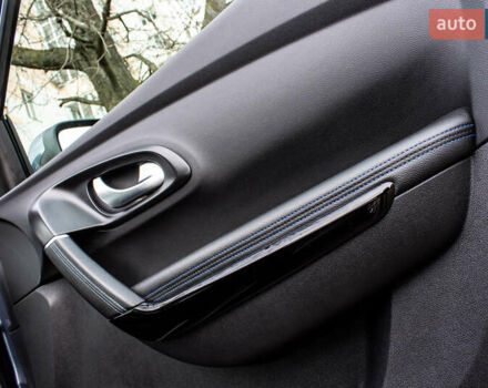 Серый Рено Kadjar, объемом двигателя 0 л и пробегом 77 тыс. км за 15900 $, фото 37 на Automoto.ua