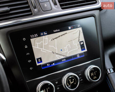 Серый Рено Kadjar, объемом двигателя 0 л и пробегом 77 тыс. км за 15900 $, фото 52 на Automoto.ua