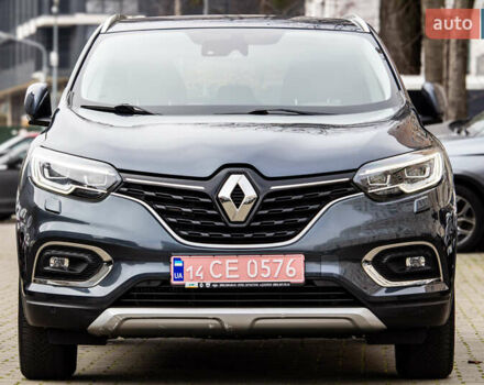 Серый Рено Kadjar, объемом двигателя 0 л и пробегом 77 тыс. км за 15900 $, фото 6 на Automoto.ua