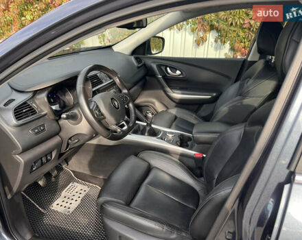 Серый Рено Kadjar, объемом двигателя 1.6 л и пробегом 52 тыс. км за 21500 $, фото 11 на Automoto.ua