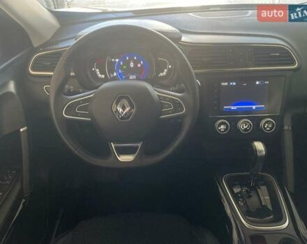Серый Рено Kadjar, объемом двигателя 1.3 л и пробегом 77 тыс. км за 15800 $, фото 14 на Automoto.ua
