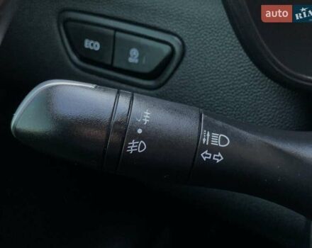 Сірий Рено Kadjar, об'ємом двигуна 1.5 л та пробігом 157 тис. км за 19999 $, фото 45 на Automoto.ua