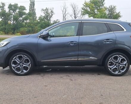Серый Рено Kadjar, объемом двигателя 0 л и пробегом 139 тыс. км за 18950 $, фото 3 на Automoto.ua