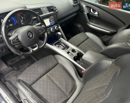 Серый Рено Kadjar, объемом двигателя 1.46 л и пробегом 362 тыс. км за 13900 $, фото 21 на Automoto.ua