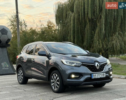 Сірий Рено Kadjar, об'ємом двигуна 1.5 л та пробігом 88 тис. км за 21700 $, фото 4 на Automoto.ua