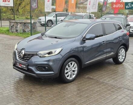 Серый Рено Kadjar, объемом двигателя 1.5 л и пробегом 165 тыс. км за 20755 $, фото 1 на Automoto.ua