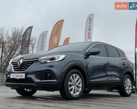 Серый Рено Kadjar, объемом двигателя 1.5 л и пробегом 147 тыс. км за 19999 $, фото 2 на Automoto.ua