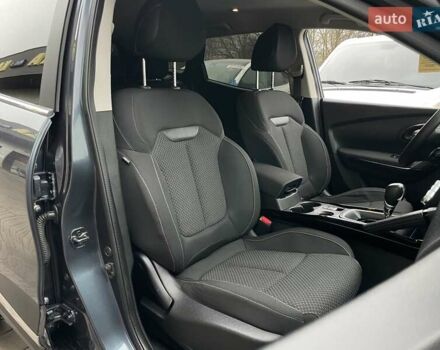 Серый Рено Kadjar, объемом двигателя 1.5 л и пробегом 147 тыс. км за 19999 $, фото 35 на Automoto.ua