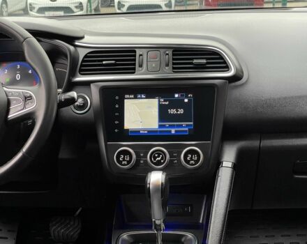 Серый Рено Kadjar, объемом двигателя 0 л и пробегом 147 тыс. км за 19999 $, фото 17 на Automoto.ua