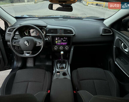 Сірий Рено Kadjar, об'ємом двигуна 1.5 л та пробігом 88 тис. км за 21700 $, фото 21 на Automoto.ua