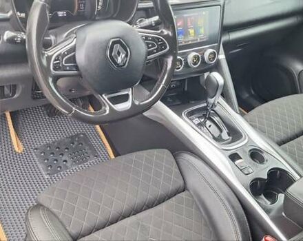 Серый Рено Kadjar, объемом двигателя 1.5 л и пробегом 139 тыс. км за 18950 $, фото 65 на Automoto.ua