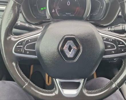 Серый Рено Kadjar, объемом двигателя 1.5 л и пробегом 139 тыс. км за 18950 $, фото 130 на Automoto.ua