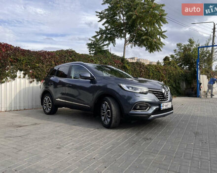 Серый Рено Kadjar, объемом двигателя 1.6 л и пробегом 52 тыс. км за 21500 $, фото 2 на Automoto.ua