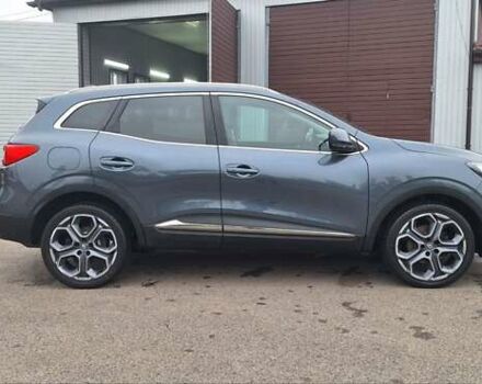 Серый Рено Kadjar, объемом двигателя 1.5 л и пробегом 139 тыс. км за 18950 $, фото 4 на Automoto.ua