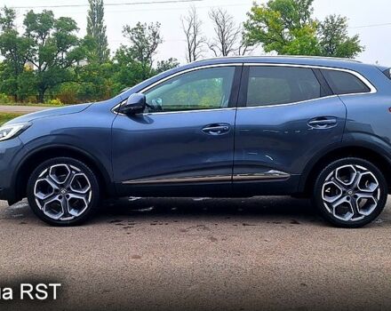Серый Рено Kadjar, объемом двигателя 1.5 л и пробегом 139 тыс. км за 18950 $, фото 2 на Automoto.ua