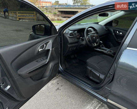 Сірий Рено Kadjar, об'ємом двигуна 1.5 л та пробігом 88 тис. км за 21700 $, фото 17 на Automoto.ua