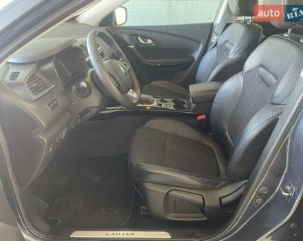 Серый Рено Kadjar, объемом двигателя 1.3 л и пробегом 77 тыс. км за 15800 $, фото 7 на Automoto.ua
