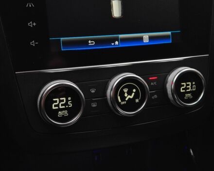 Серый Рено Kadjar, объемом двигателя 1.5 л и пробегом 165 тыс. км за 20255 $, фото 20 на Automoto.ua