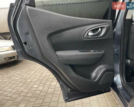 Серый Рено Kadjar, объемом двигателя 1.5 л и пробегом 147 тыс. км за 19999 $, фото 27 на Automoto.ua