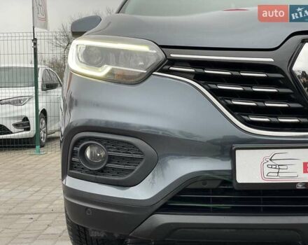 Серый Рено Kadjar, объемом двигателя 1.5 л и пробегом 147 тыс. км за 19999 $, фото 5 на Automoto.ua