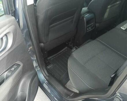 Серый Рено Kadjar, объемом двигателя 1.46 л и пробегом 188 тыс. км за 18300 $, фото 13 на Automoto.ua