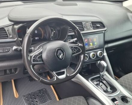 Серый Рено Kadjar, объемом двигателя 0 л и пробегом 139 тыс. км за 18950 $, фото 19 на Automoto.ua