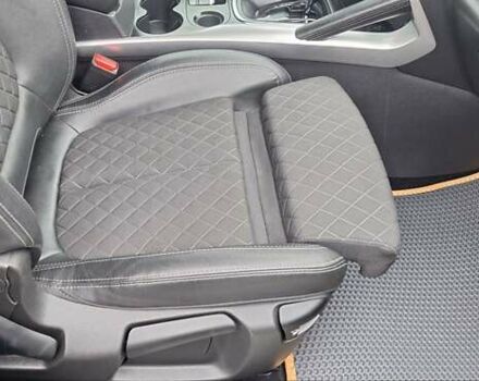Серый Рено Kadjar, объемом двигателя 1.5 л и пробегом 139 тыс. км за 18950 $, фото 96 на Automoto.ua