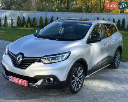 Серый Рено Kadjar, объемом двигателя 1.6 л и пробегом 171 тыс. км за 17999 $, фото 1 на Automoto.ua