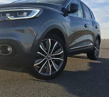 Рено Kadjar 2015 у Києві на Automoto.ua Сірий Рено Kadjar, об'ємом двигуна 1.46 л та пробігом 268 тис. км за 16000 $, фото 1 на Automoto.ua