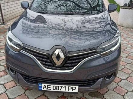 Серый Рено Kadjar, объемом двигателя 1.46 л и пробегом 225 тыс. км за 16500 $, фото 1 на Automoto.ua