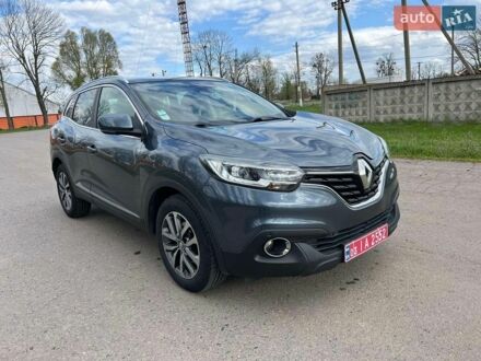 Серый Рено Kadjar, объемом двигателя 1.5 л и пробегом 171 тыс. км за 15700 $, фото 1 на Automoto.ua