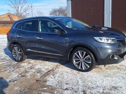 Серый Рено Kadjar, объемом двигателя 1.6 л и пробегом 121 тыс. км за 17900 $, фото 1 на Automoto.ua