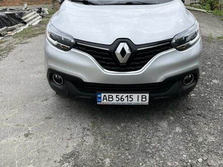 Рено Kadjar 2018 у Гайсине на Automoto.ua Сірий Рено Kadjar, об'ємом двигуна 1.46 л та пробігом 146 тис. км за 17800 $, фото 1 на Automoto.ua
