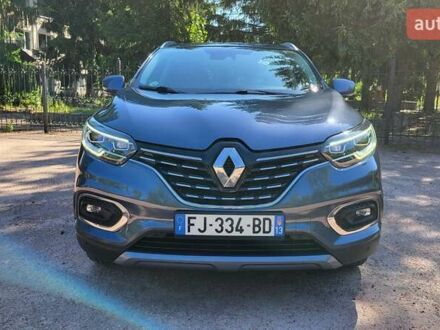 Серый Рено Kadjar, объемом двигателя 1.7 л и пробегом 171 тыс. км за 19900 $, фото 1 на Automoto.ua
