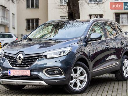 Серый Рено Kadjar, объемом двигателя 0 л и пробегом 77 тыс. км за 15900 $, фото 1 на Automoto.ua