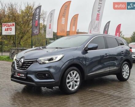 Серый Рено Kadjar, объемом двигателя 1.5 л и пробегом 165 тыс. км за 20755 $, фото 1 на Automoto.ua