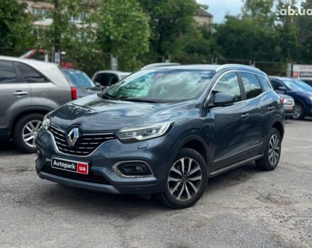 Серый Рено Kadjar, объемом двигателя 1.5 л и пробегом 108 тыс. км за 21290 $, фото 1 на Automoto.ua